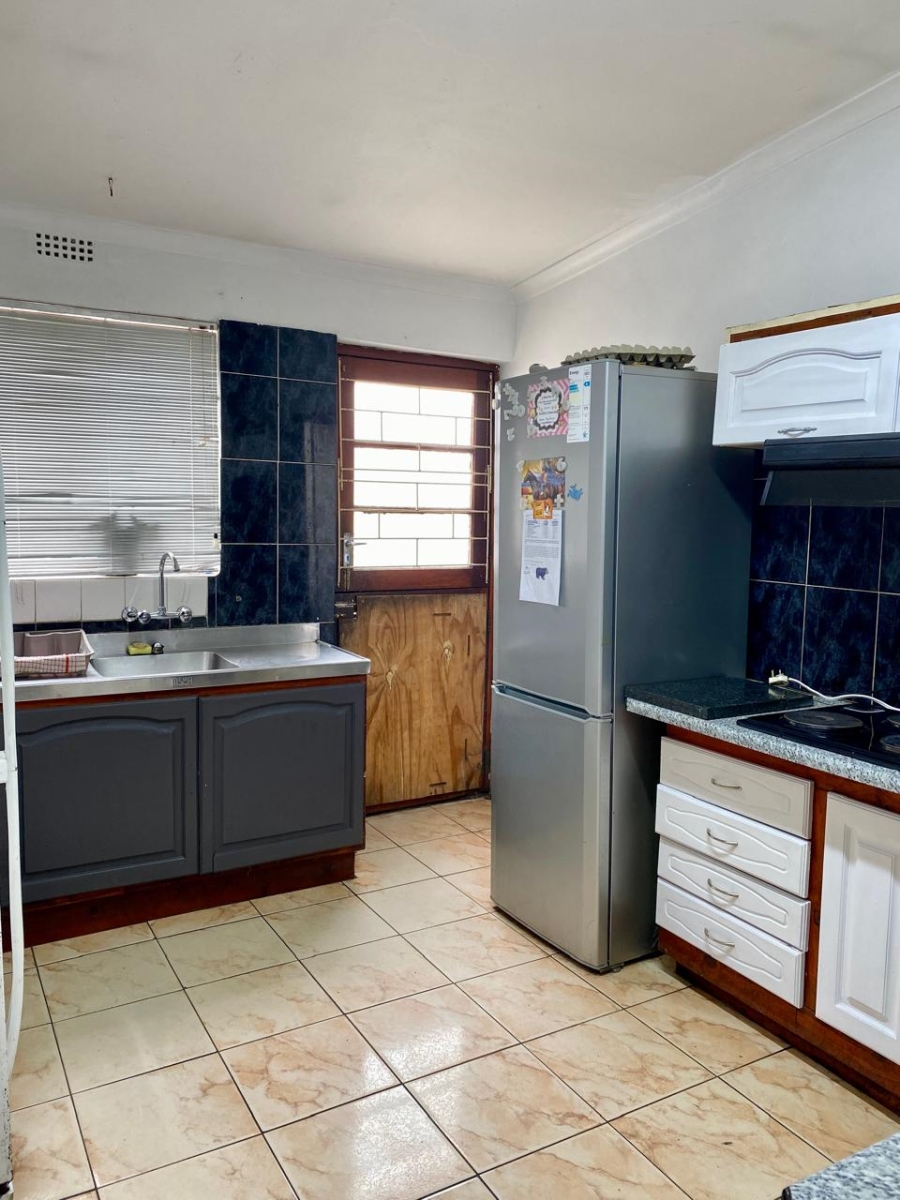 3 Bedroom Property for Sale in Manenberg Western Cape